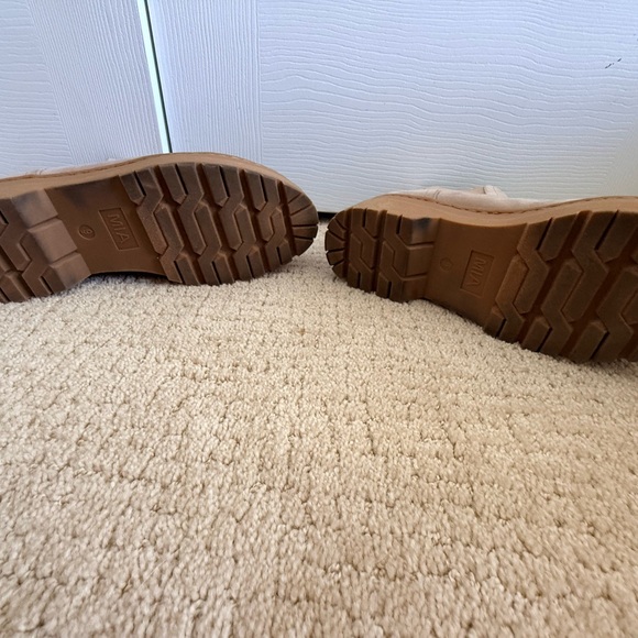 MIA Tan Platform Ankle Booties - Picture 5 of 8